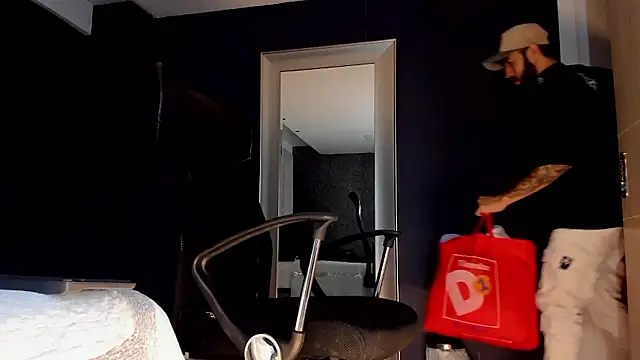 MarkWalker   online show from 01/11/26, 10:31