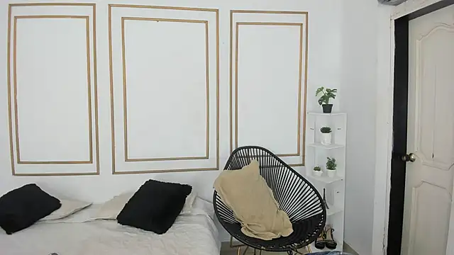 kristyl paez online show from 04/21/26, 03:28