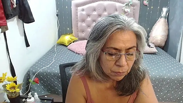 lalisha 96 online show from 04/11/26, 02:38