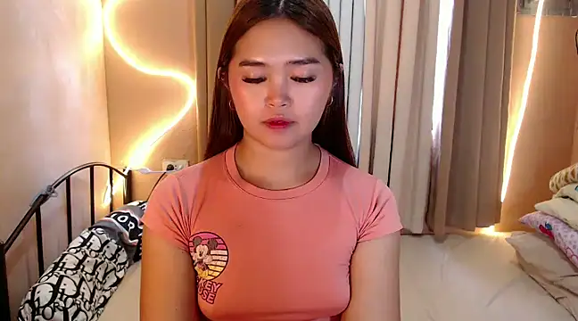 Snapshot of Itsme_claire chatting on 02/07/25, 03:45 Itsme claire online show from 02/07/25, 03:45