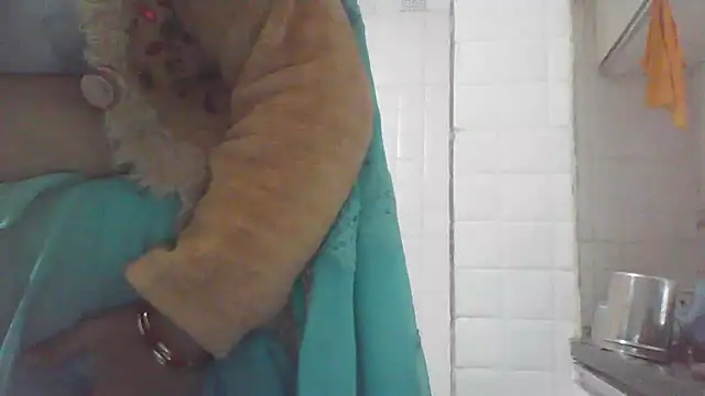 Snapshot of Riyasingh9 chatting on 12/02/24, 03:37 Riyasingh9 online show from 12/02/24, 03:37