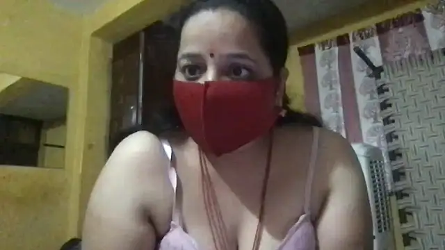 Snapshot of Riyasingh9 chatting on 03/18/25, 04:04 Riyasingh9 online show from 03/18/25, 04:04