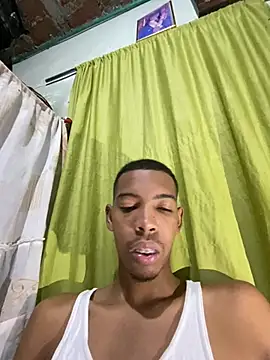 Snapshot of tonny_sexxxx chatting on 07/04/26, 05:24 tonny sexxxx online show from 07/04/26, 05:24