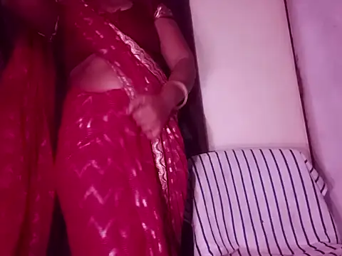 Snapshot of YUKTAPOWER chatting on 02/25/25, 01:30 YUKTAPOWER online show from 02/25/25, 01:30