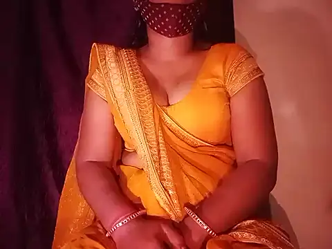 Snapshot of YUKTAPOWER chatting on 03/15/25, 07:59 YUKTAPOWER online show from 03/15/25, 07:59