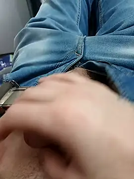 Snapshot of hotdickhow chatting on 03/05/25, 01:17 hotdickhow online show from 03/05/25, 01:17