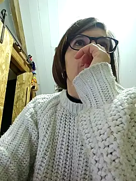 Lina lou4 online show from 12/05/24, 04:34