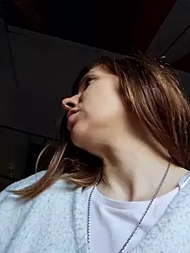 Lina lou4 online show from 02/28/25, 08:20