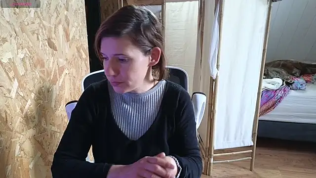 Lina lou4 online show from 03/16/25, 12:44