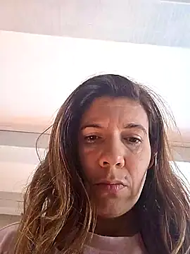 Lina lou4 online show from 11/05/25, 10:37