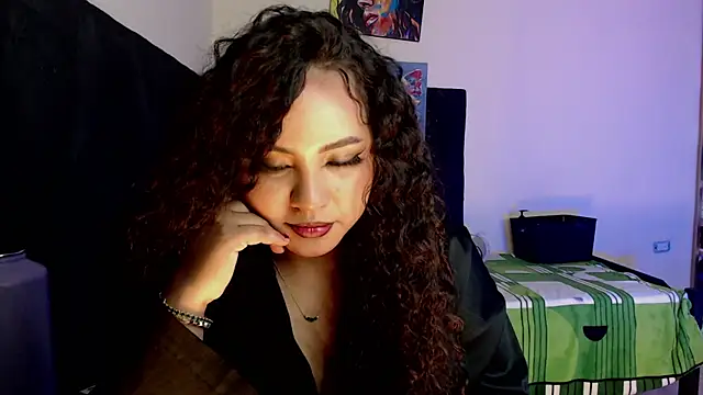 luciana keating online show from 06/25/26, 07:35