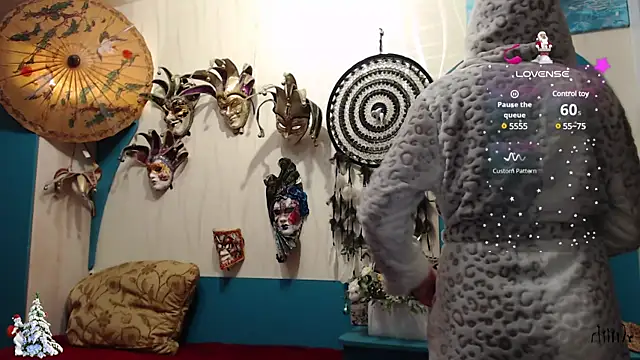 CrazyLaGirl online show from 12/17/24, 06:53