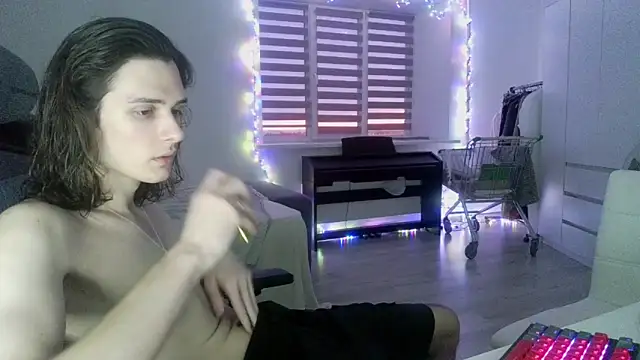 CandyChell online show from 03/16/25, 02:44