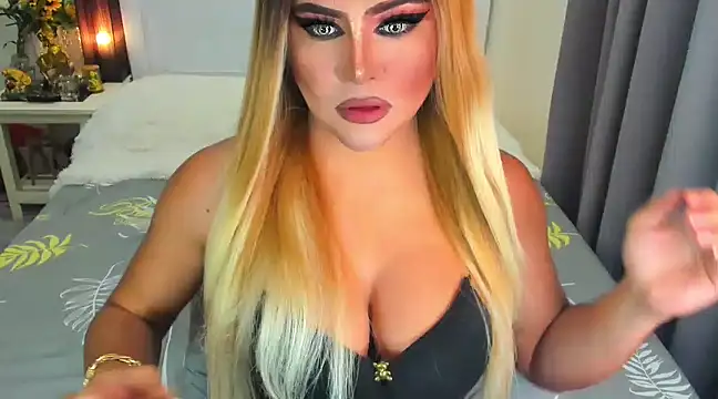 MissNaughtyTyra online show from 03/06/25, 04:08