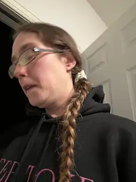 Snapshot of Dakota_02 chatting on 02/22/26, 04:02 Dakota 02 online show from 02/22/26, 04:02