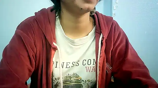 Snapshot of lovelydesi21 chatting on 01/13/25, 07:54 lovelydesi21 online show from 01/13/25, 07:54