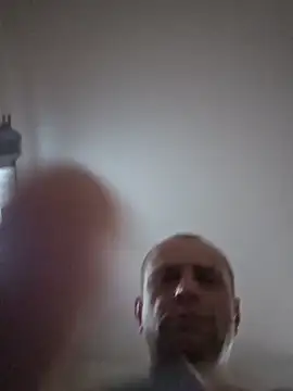 Snapshot of Roman0798 chatting on 05/14/26, 03:57 Roman0798 online show from 05/14/26, 03:57