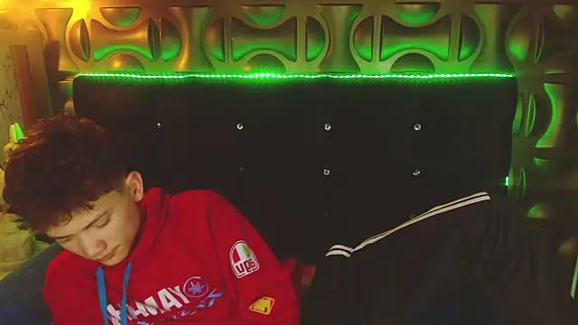 cruz dante online show from 04/23/26, 07:16