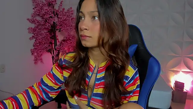 cora 22 online show from 03/26/26, 01:17