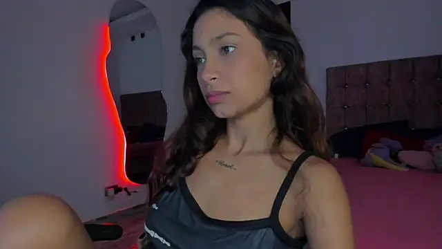 cora 22 online show from 04/16/26, 12:39