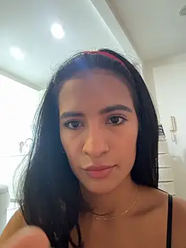 I am kat online show from 12/21/25, 08:05