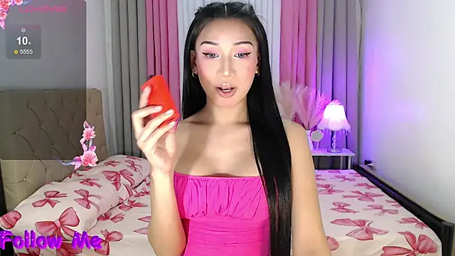 Snapshot of FuckDoll_Nathalie chatting on 08/04/26, 03:21 FuckDoll Nathalie online show from 08/04/26, 03:21