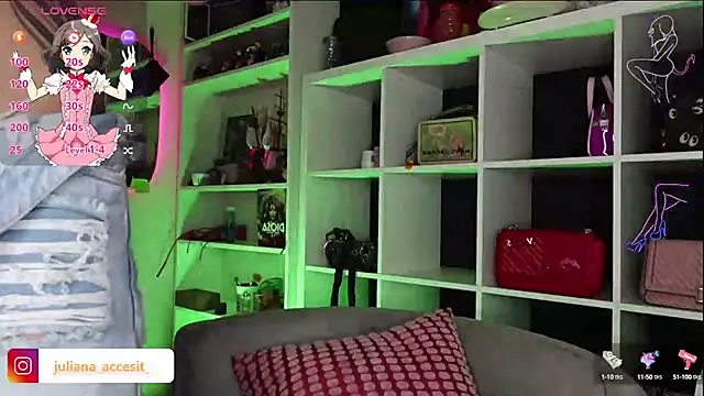 caroline cossei online show from 02/19/25, 10:09