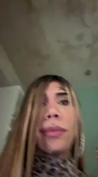 caroline cossei online show from 03/10/25, 05:43