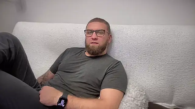 Bear bear  online show from 12/11/24, 07:03