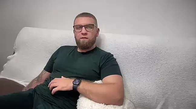 Bear bear  online show from 12/16/24, 08:37
