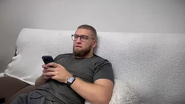 Bear bear  online show from 12/19/24, 07:40