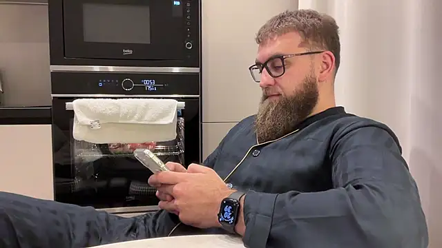 Bear bear  online show from 01/05/26, 05:38