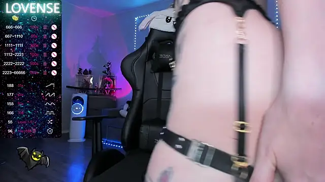 RachelQueen  online show from 12/22/24, 12:05