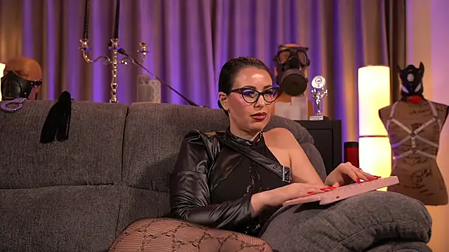 kelly kent online show from 01/21/25, 03:37