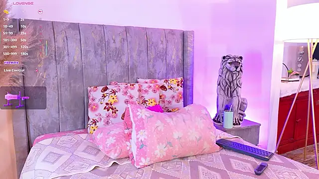 lara giraldo online show from 03/03/26, 11:54