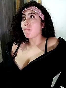 francesca baker1007 online show from 02/02/25, 09:45