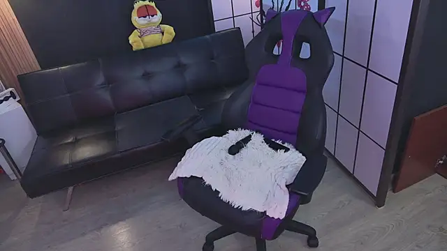 Scarlett collins02 online show from 03/04/25, 10:02