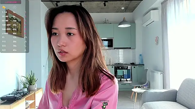 Snapshot of julias_tapes chatting on 12/22/24, 09:00 julias tapes online show from 12/22/24, 09:00