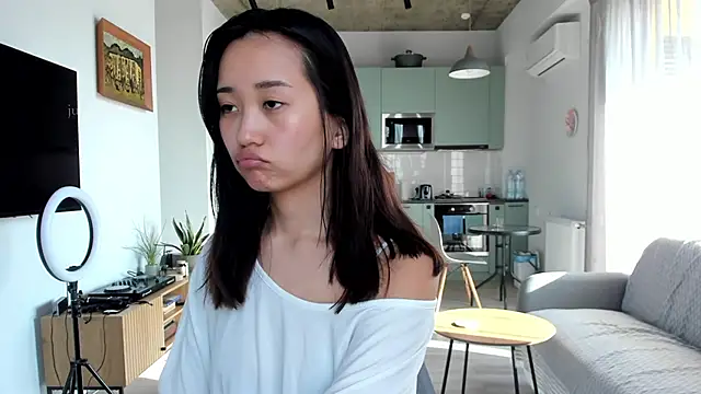 Snapshot of julias_tapes chatting on 01/24/25, 07:41 julias tapes online show from 01/24/25, 07:41