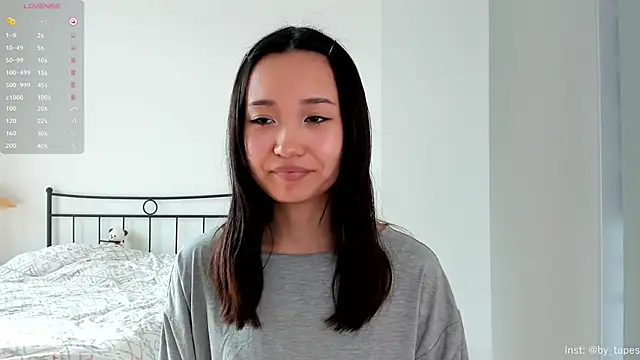 Snapshot of julias_tapes chatting on 02/07/25, 09:16 julias tapes online show from 02/07/25, 09:16