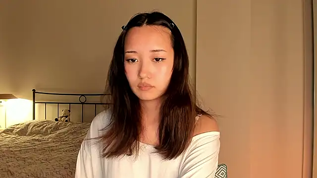 Snapshot of julias_tapes chatting on 02/20/25, 08:36 julias tapes online show from 02/20/25, 08:36