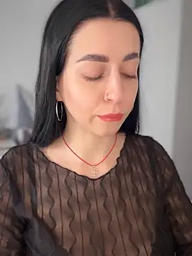 Snapshot of Emylia chatting on 01/19/25, 01:01 Emylia online show from 01/19/25, 01:01