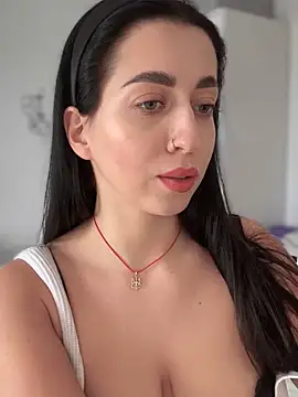 Snapshot of Emylia chatting on 01/24/25, 01:03 Emylia online show from 01/24/25, 01:03