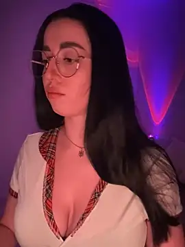 Snapshot of Emylia chatting on 02/19/25, 07:59 Emylia online show from 02/19/25, 07:59