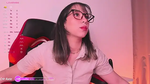 Apartment28 online show from 01/20/25, 02:01
