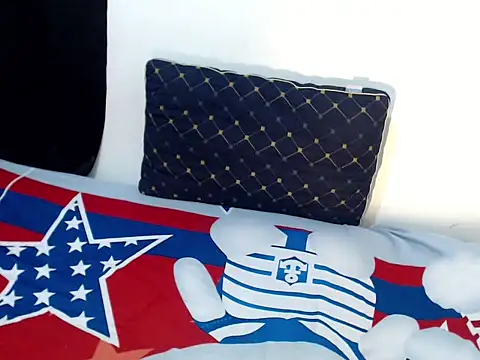 imyours-chenxx online show from 11/21/25, 09:41