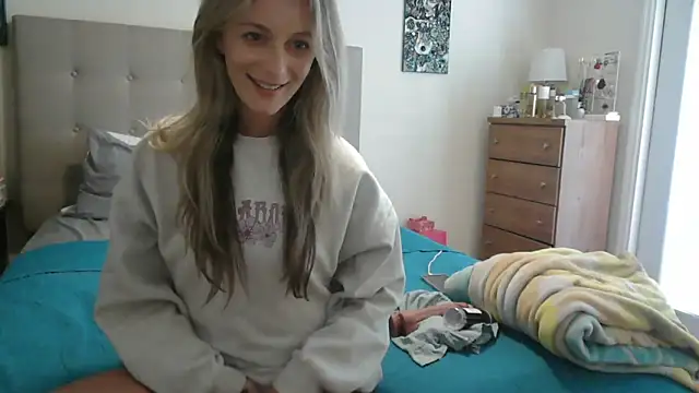 Heyitsmee33 online show from 09/09/25, 06:18