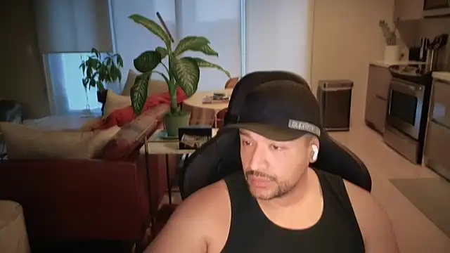 HungandThickLatin online show from 09/29/25, 01:49