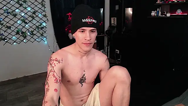 Snapshot of andybxby chatting on 01/25/25, 08:21 andybxby online show from 01/25/25, 08:21