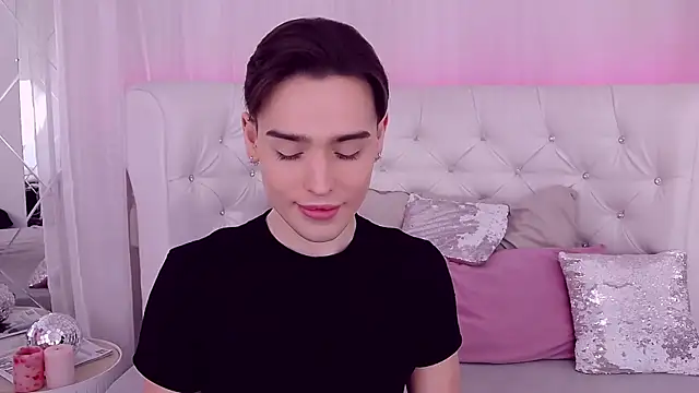 RobbyCharming online show from 01/24/25, 07:49